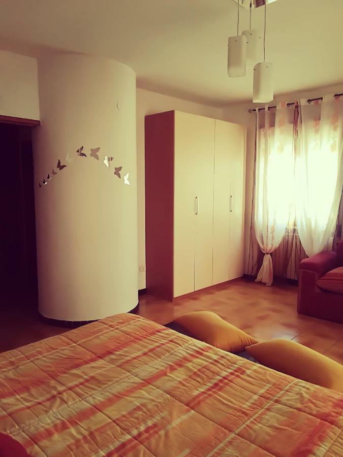 Come A Casa Tua San Nicola La Strada エクステリア 写真